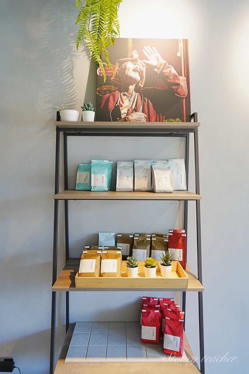 淡水老街咖啡廳「SOMNI Coffee Roasters」小清新不限時咖啡廳