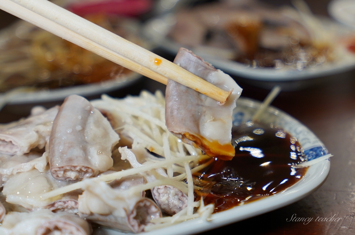 桃園大廟口切仔麵店|桃拾廣場銅板美食|超新鮮黑白切、綜合蚵仔手工麵線(菜單、價格) 桃園大廟口切仔麵店|桃拾廣場銅板美食|超新鮮黑白切、綜合蚵仔手工麵線(菜單、價格)