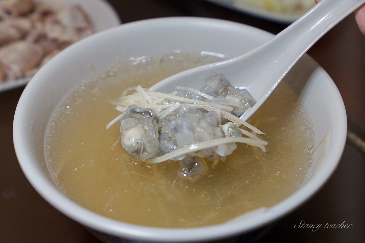 桃園大廟口切仔麵店｜桃拾廣場銅板美食｜超新鮮黑白切、綜合蚵仔手工麵線（菜單、價格）