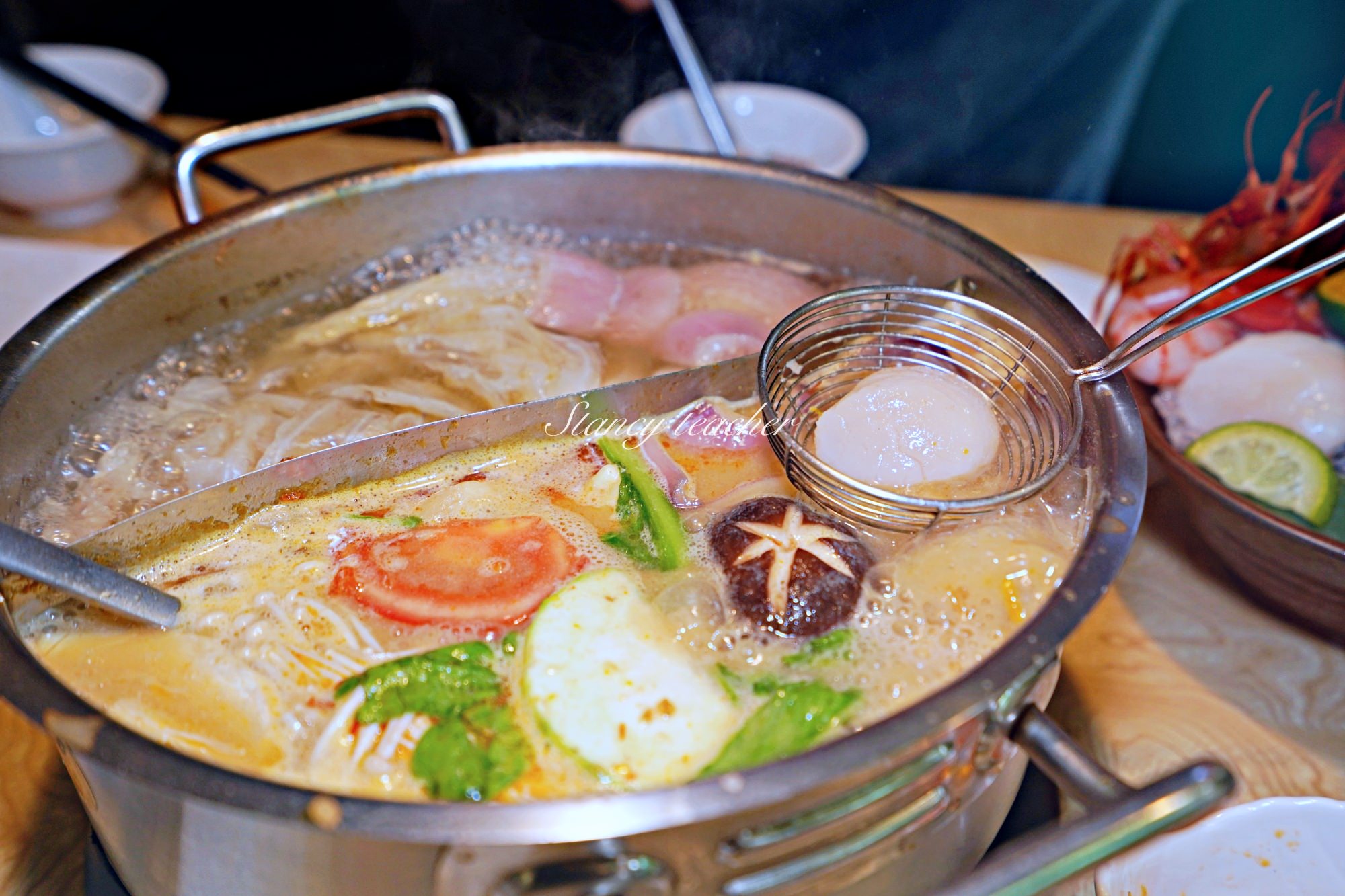忻殿堂南洋叻沙鍋物 Hot Pot｜新加坡叻沙｜秘製香料辣椒醬一吃就上癮（菜單、價格）