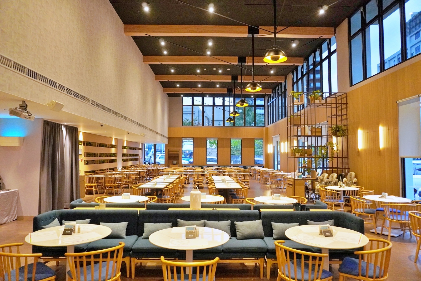 品文旅礁溪住宿心得｜礁溪溫泉飯店推薦，親子遊戲間、戶外溫泉SPA、氣泡水免費喝