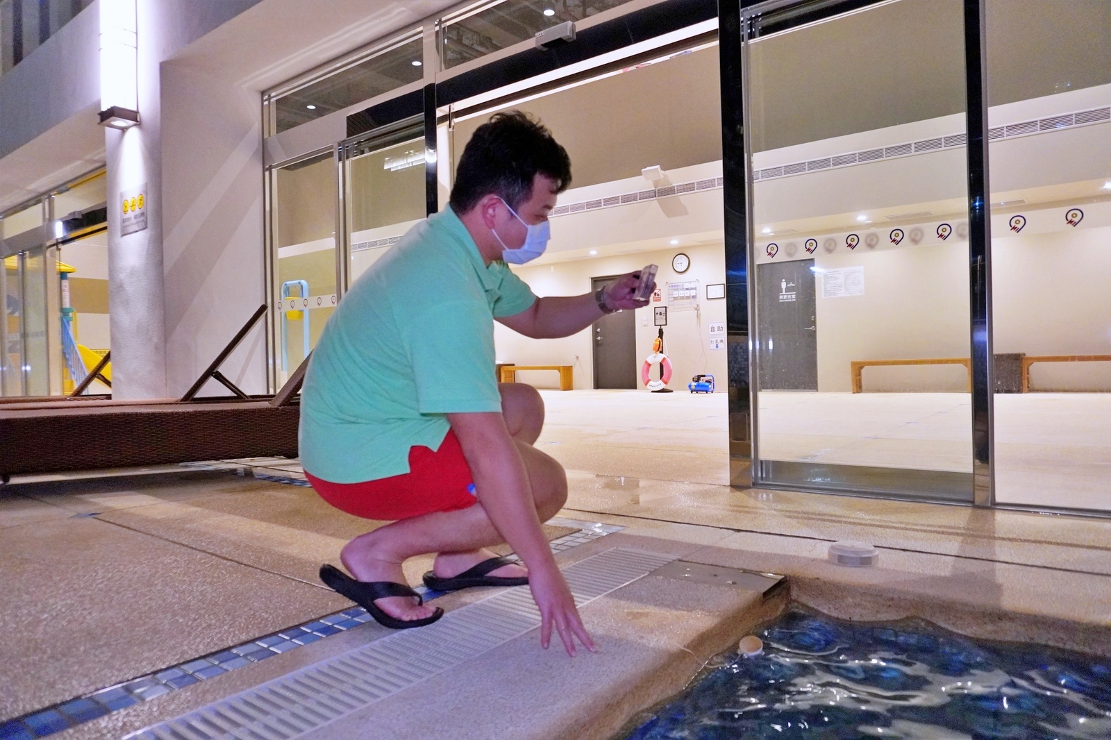 品文旅礁溪住宿心得｜礁溪溫泉飯店推薦，親子遊戲間、戶外溫泉SPA、氣泡水免費喝