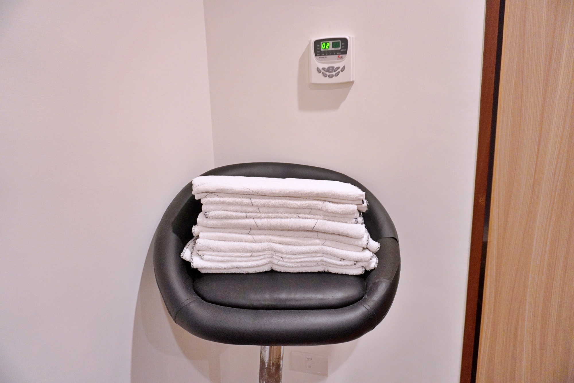 品文旅礁溪住宿心得｜礁溪溫泉飯店推薦，親子遊戲間、戶外溫泉SPA、氣泡水免費喝