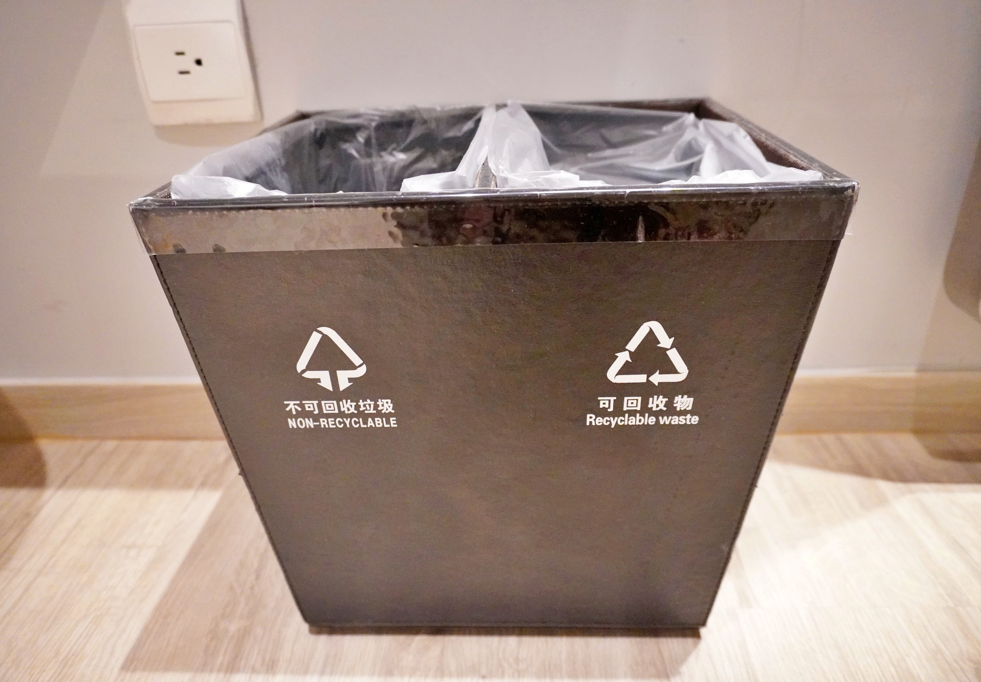 品文旅礁溪住宿心得｜礁溪溫泉飯店推薦，親子遊戲間、戶外溫泉SPA、氣泡水免費喝