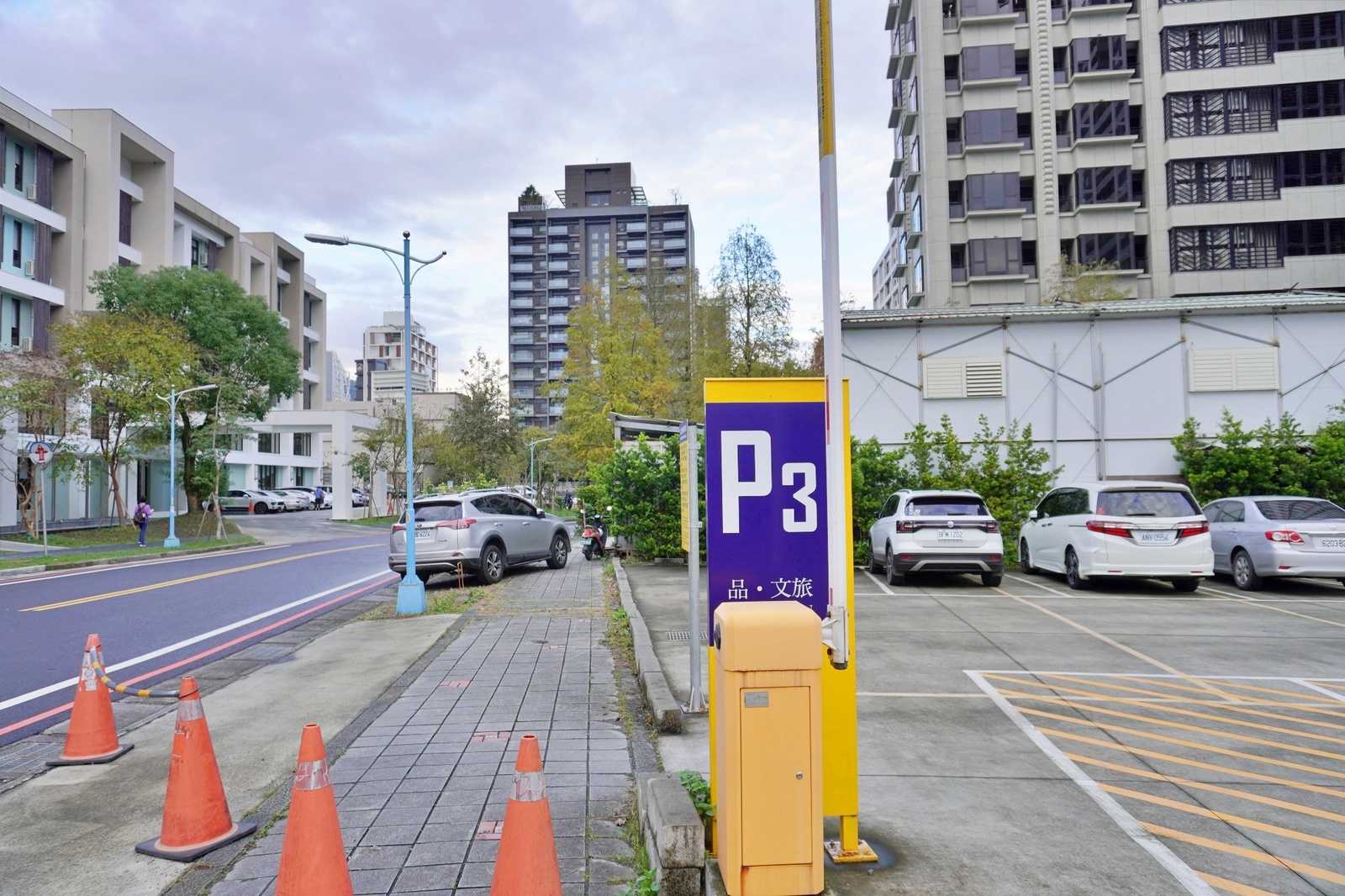 品文旅礁溪住宿心得｜礁溪溫泉飯店推薦，親子遊戲間、戶外溫泉SPA、氣泡水免費喝