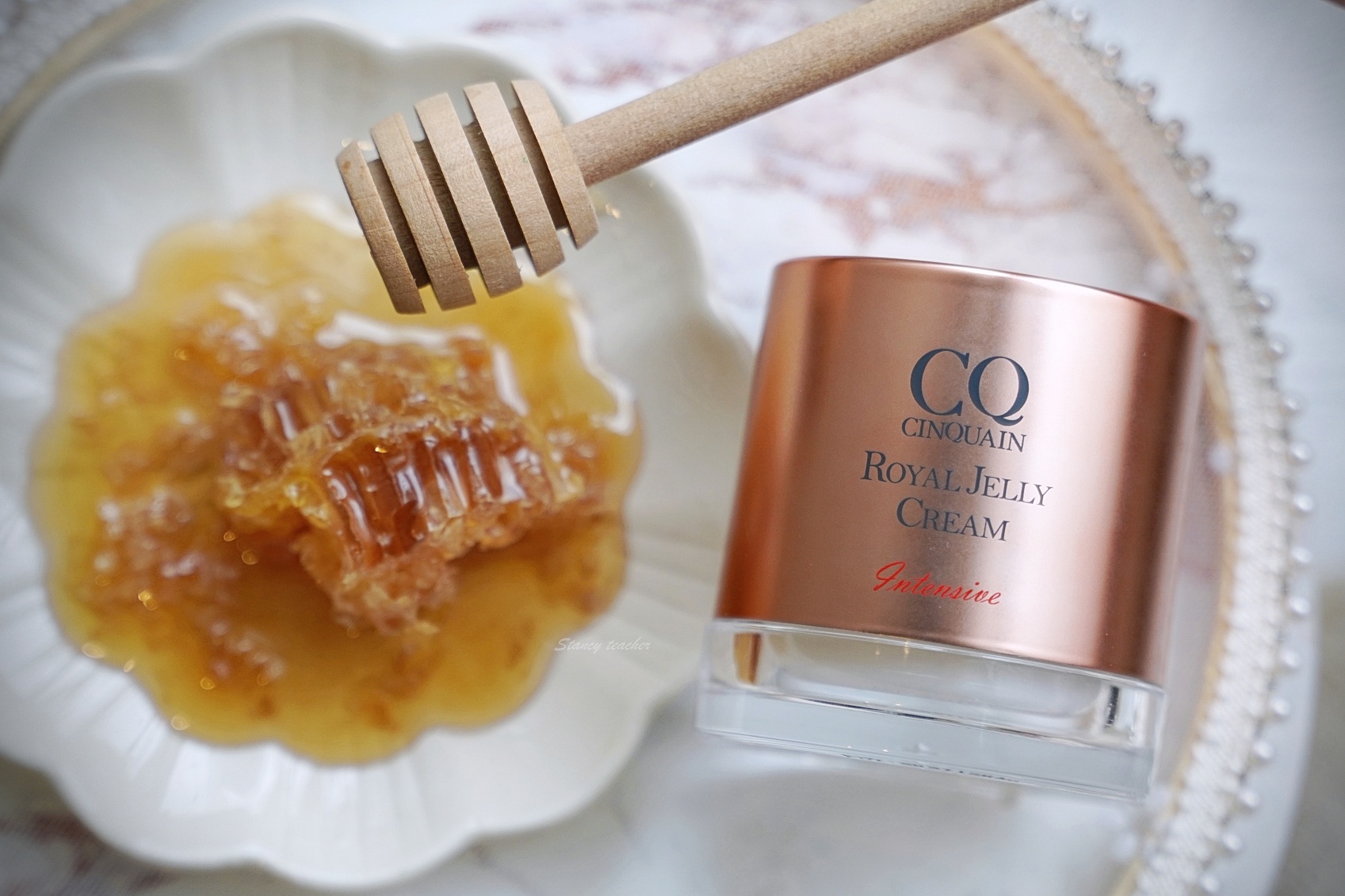 CQ 極奢蜂王乳賦活霜｜蜂王乳乳霜推薦｜抗痕小蜜罐時間抗痕讓你不留痕肌