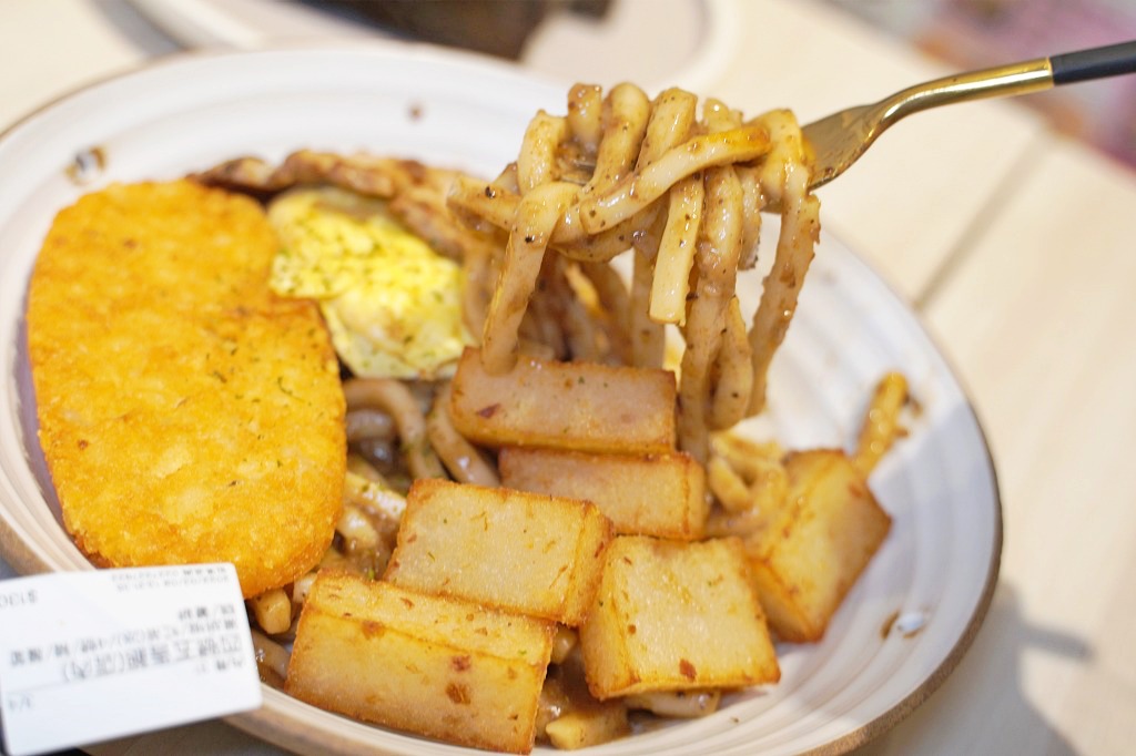 信義區美食｜包果 Baoguo – 吳興店｜雙手無法掌握的起司轟炸燒肉三明治（菜單、價格）