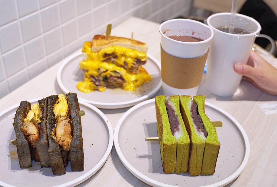 信義區美食|包果 Baoguo – 吳興店|雙手無法掌握的起司轟炸燒肉三明治(菜單、價格) 信義區美食|包果 Baoguo – 吳興店|雙手無法掌握的起司轟炸燒肉三明治(菜單、價格)
