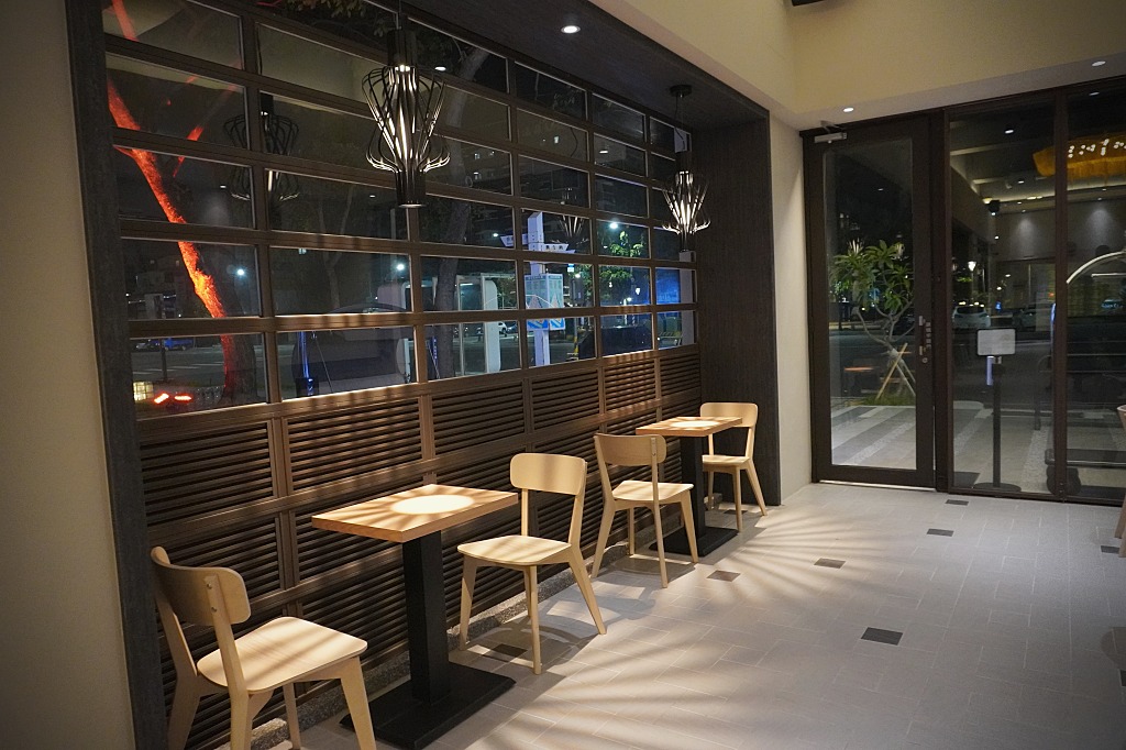 高雄鹽埕區住宿|塩‧泊思行旅|駁二藝文特區、高雄輕軌、鹽埕區小吃步行就可以到 高雄鹽埕區住宿|塩‧泊思行旅|駁二藝文特區、高雄輕軌、鹽埕區小吃步行就可以到