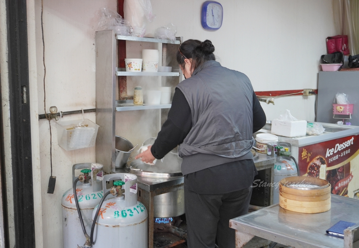 淡水美食｜真大蒸餃｜真理大學創始蒸餃，學生時期的好味道一直都在（菜單、價格）