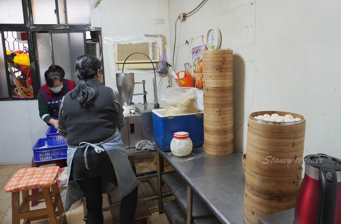 淡水美食｜真大蒸餃｜真理大學創始蒸餃，學生時期的好味道一直都在（菜單、價格）