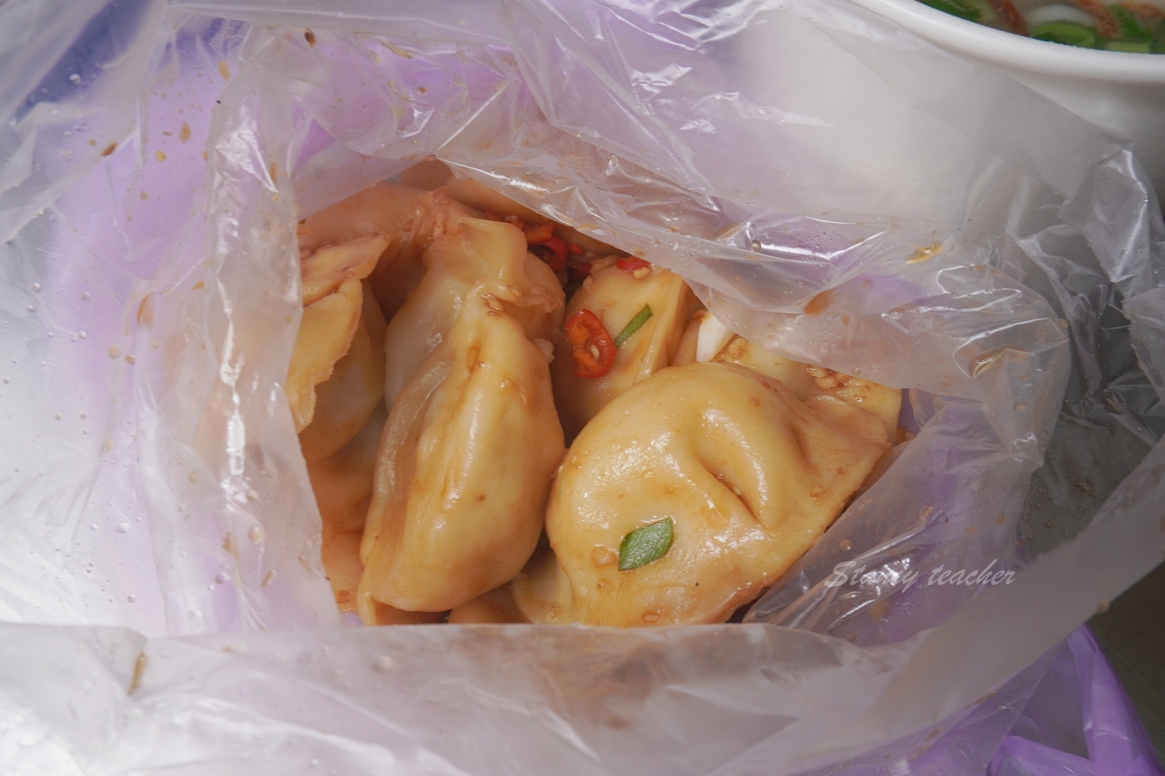 淡水美食｜真大蒸餃｜真理大學創始蒸餃，學生時期的好味道一直都在（菜單、價格）