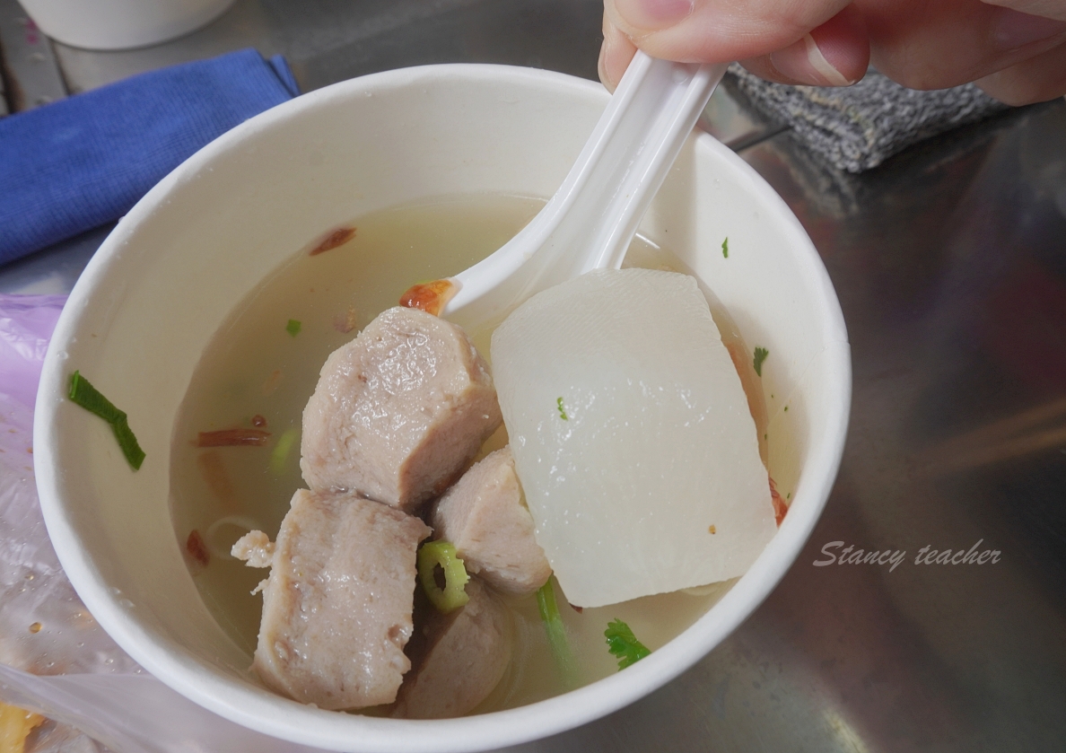 淡水美食｜真大蒸餃｜真理大學創始蒸餃，學生時期的好味道一直都在（菜單、價格）