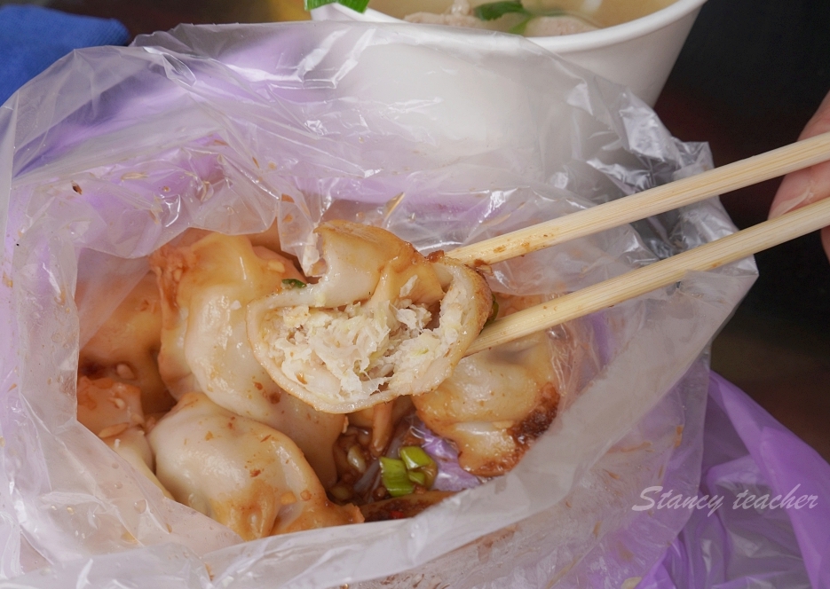 淡水美食｜真大蒸餃｜真理大學創始蒸餃，學生時期的好味道一直都在（菜單、價格）