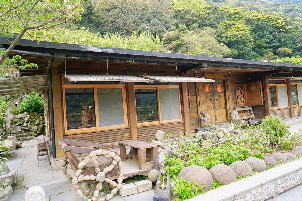 陽明山海芋田｜名陽匍休閒農莊｜海芋田仙氣十足，網美鞦韆小木屋好浪漫