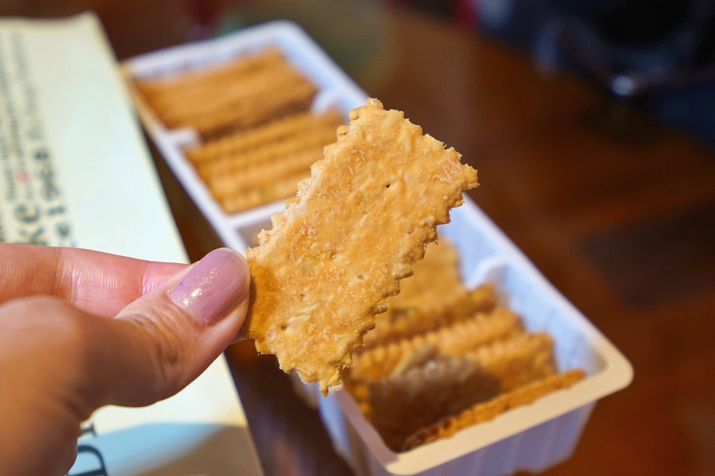 澎湖馬宮食品｜媽宮黑糖糕、干貝醬、仙人掌薄脆餅，買越多送越多團客超愛買這家