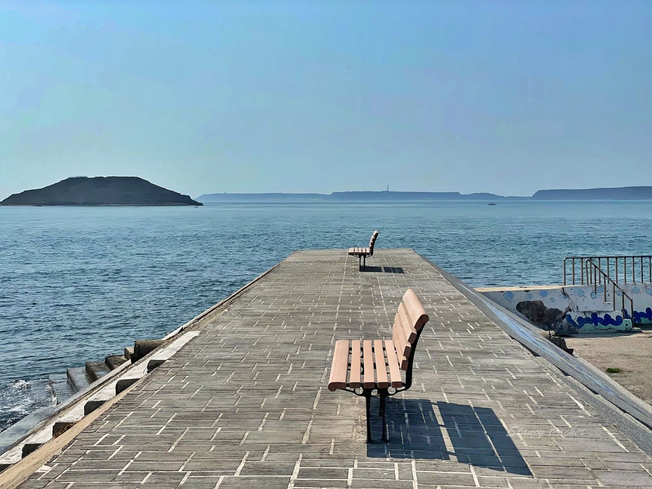 澎湖免費景點｜搭上絕美幽浮去風櫃洞聽濤看海景，180度無死角藍天白雲盡收眼底