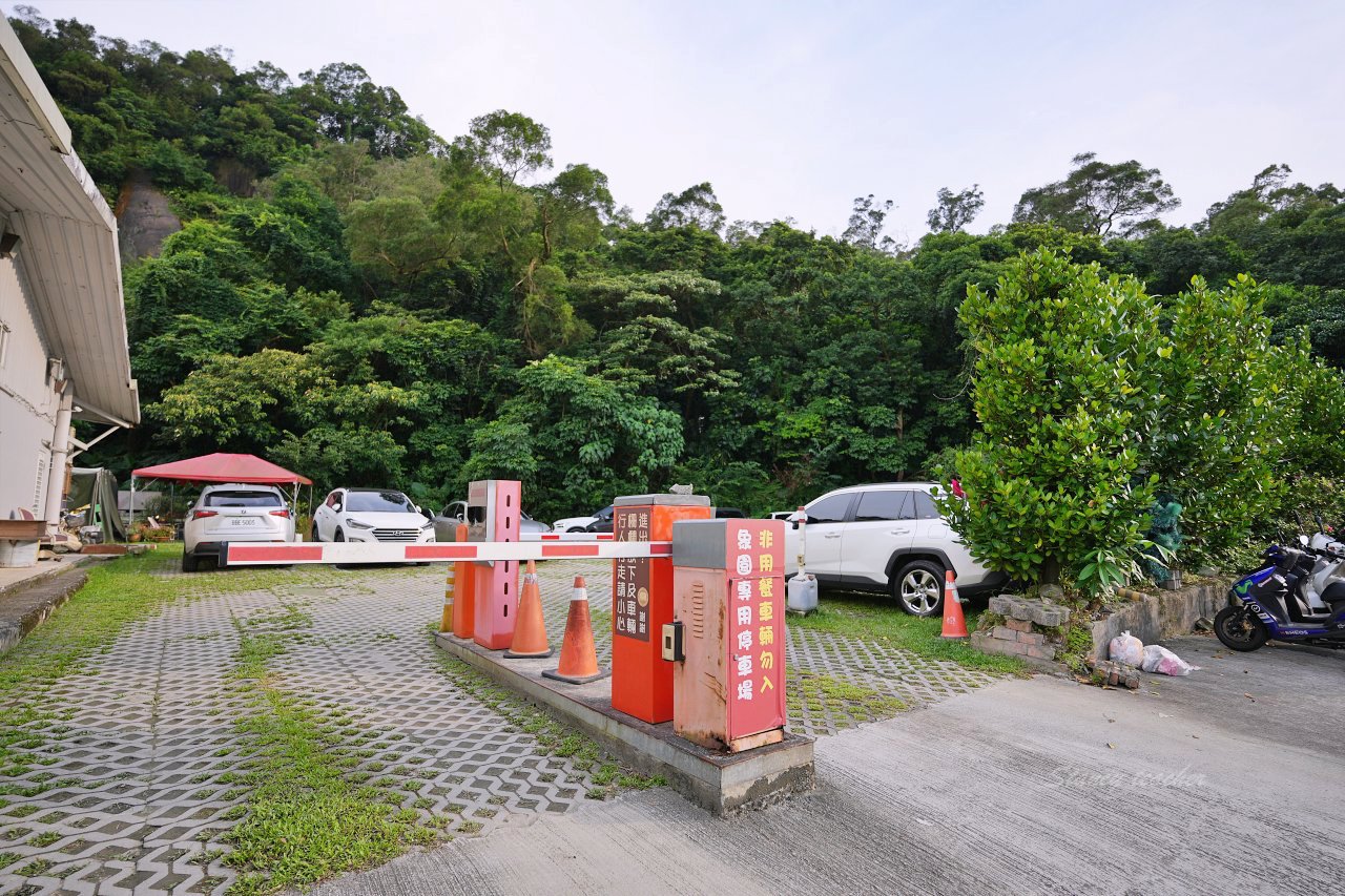 象園咖啡內湖店，台北市唯一面碧湖景觀家庭餐廳，生日月免費贈送可愛緞帶小象鬆餅