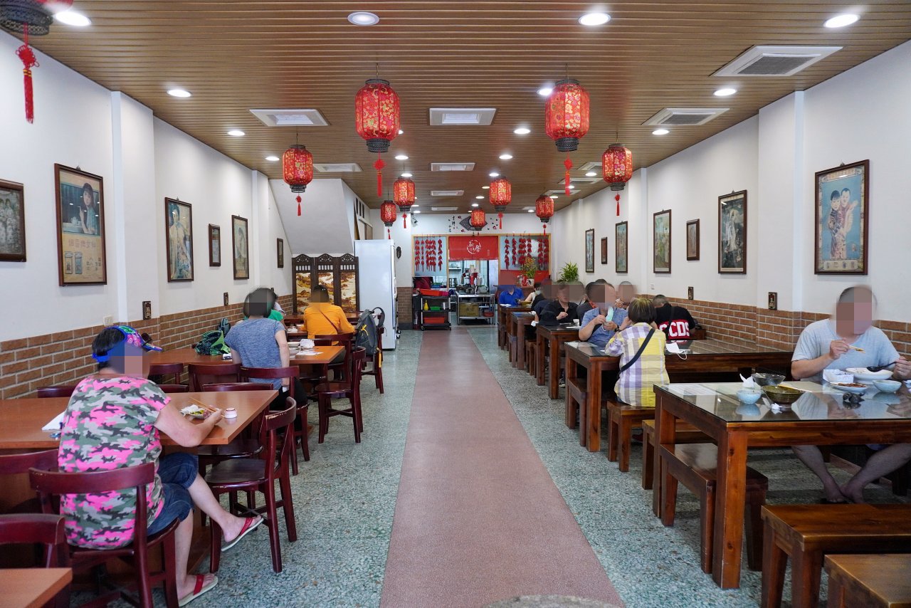 半天紅麻辣館・不辣館,花蓮新城鄉佳興冰果店對面川味牛肉麵香麻過癮、麻辣鴨滷飯也好吃 半天紅麻辣館・不辣館,花蓮新城鄉佳興冰果店對面川味牛肉麵香麻過癮、麻辣鴨滷飯也好吃