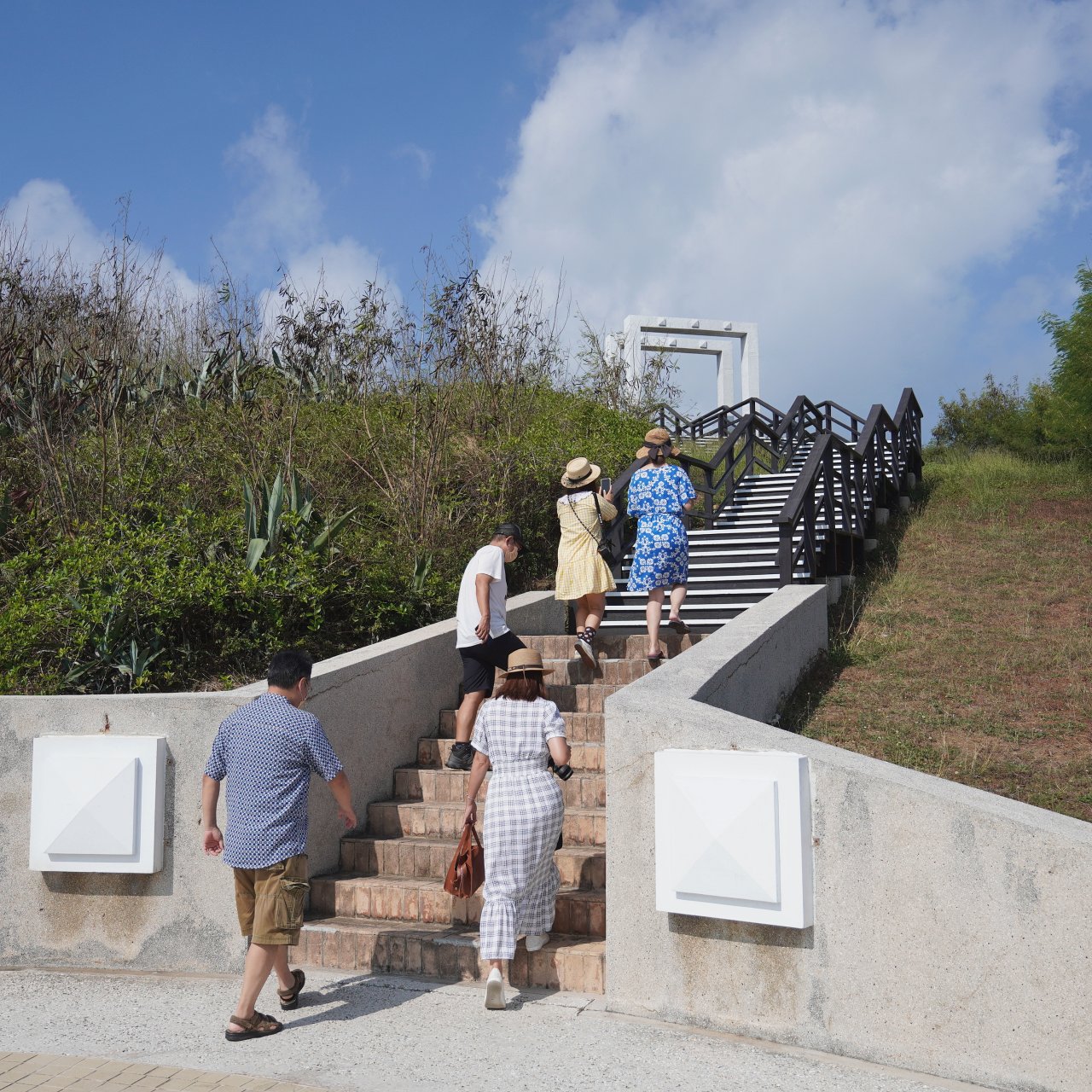 澎湖蛇頭山 輕鬆攻頂小百岳免門票景點沒有觀光客 ，至高點絕美海景爽拍IG美照