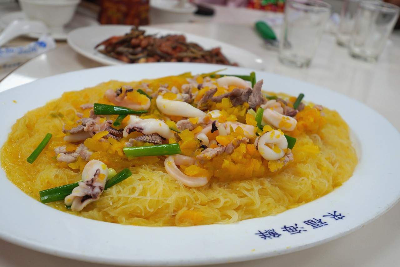 【澎湖美食】來福海鮮餐廳：澎湖海鮮餐廳合菜 在地30年老店 私房干貝醬、小魚花生買的都是內行人
