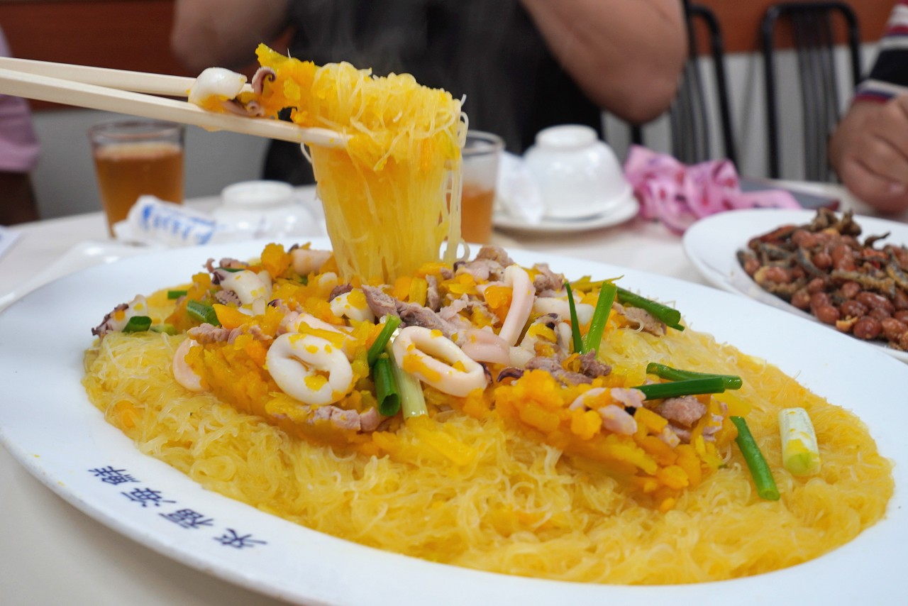 【澎湖美食】來福海鮮餐廳：澎湖海鮮餐廳合菜 在地30年老店 私房干貝醬、小魚花生買的都是內行人