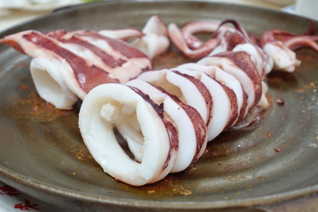 【澎湖美食】來福海鮮餐廳：澎湖海鮮餐廳合菜 在地30年老店 私房干貝醬、小魚花生買的都是內行人