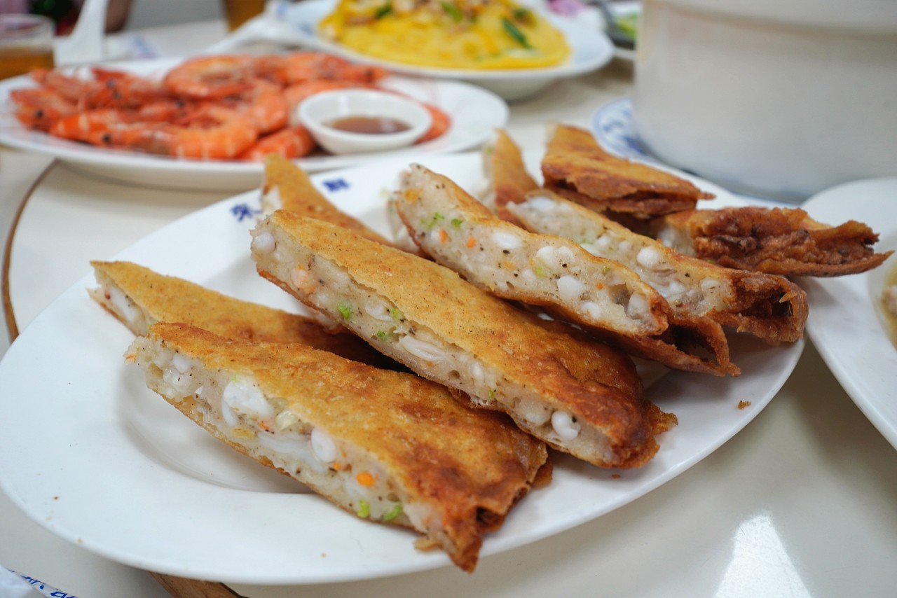 【澎湖美食】來福海鮮餐廳：澎湖海鮮餐廳合菜 在地30年老店 私房干貝醬、小魚花生買的都是內行人
