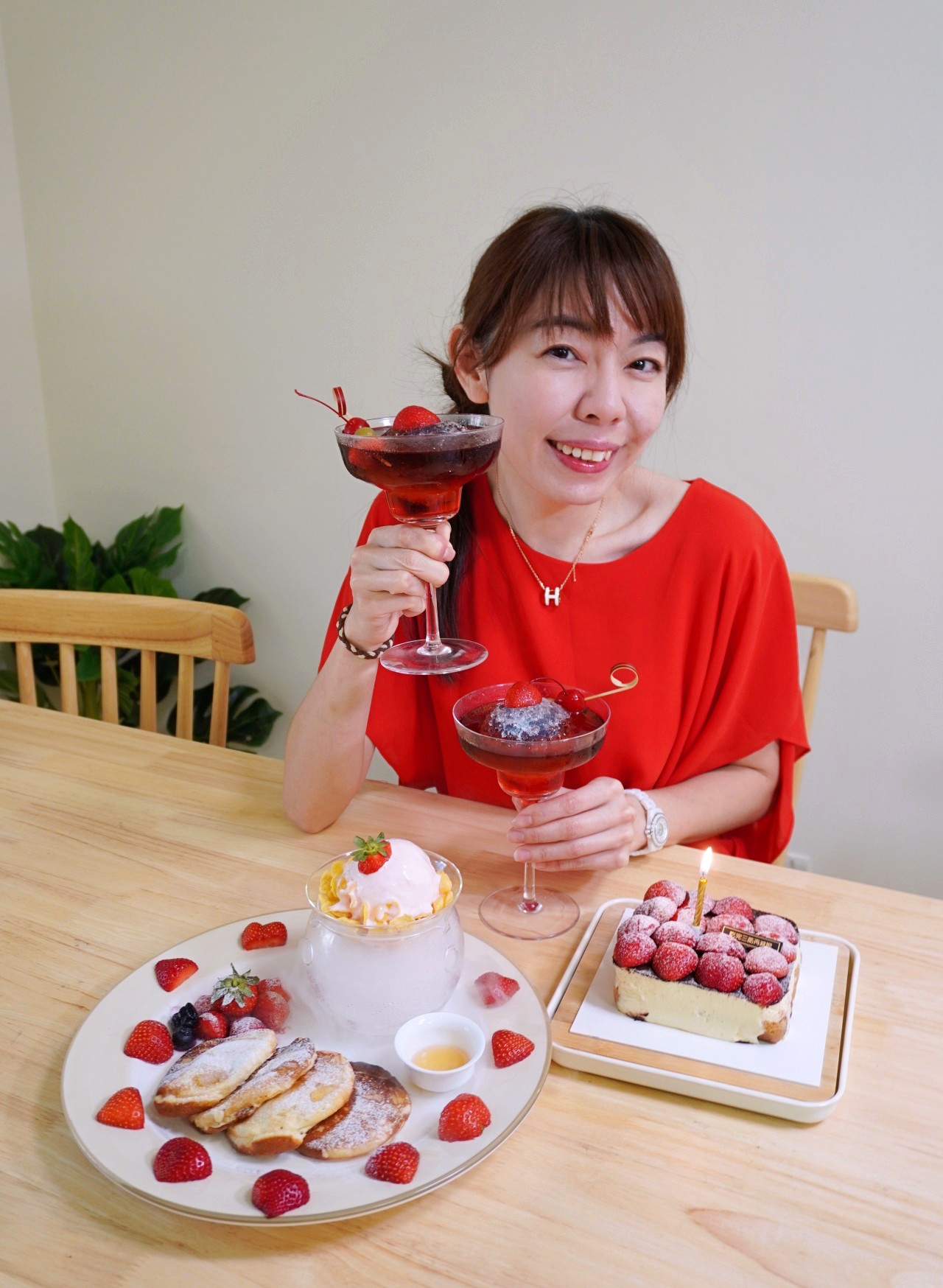 三筋豬排 高雄左營浮誇肉量豬排店,「莓好大三元」草莓季限定夢幻甜點套餐慶生很可以 三筋豬排 高雄左營浮誇肉量豬排店,「莓好大三元」草莓季限定夢幻甜點套餐慶生很可以