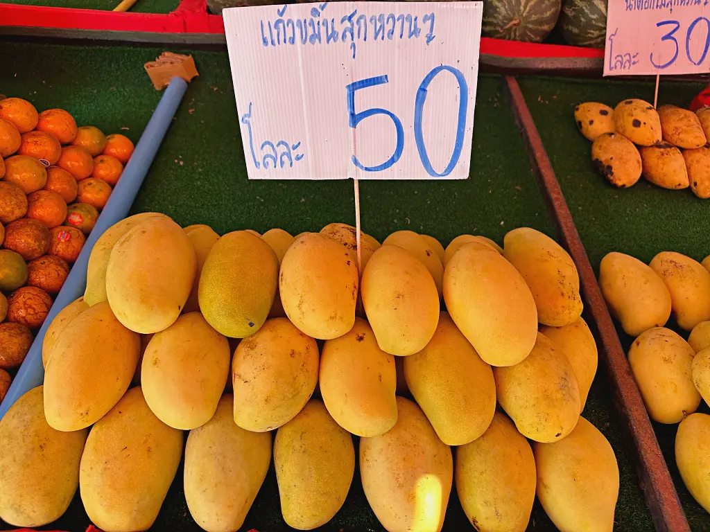 清邁水果市場 清邁水果一條街Muang Mai Market,24小時不打烊一起來當水果大富翁 清邁水果市場 清邁水果一條街Muang Mai Market,24小時不打烊一起來當水果大富翁