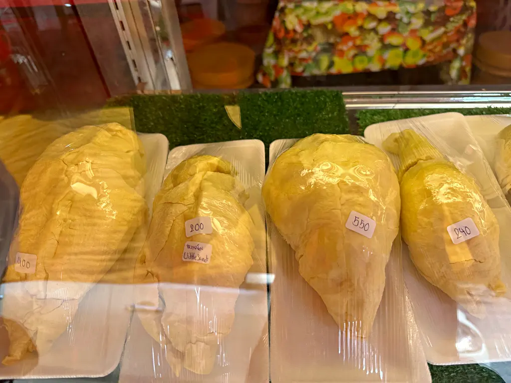 清邁水果市場 清邁水果一條街Muang Mai Market,24小時不打烊一起來當水果大富翁 清邁水果市場 清邁水果一條街Muang Mai Market,24小時不打烊一起來當水果大富翁