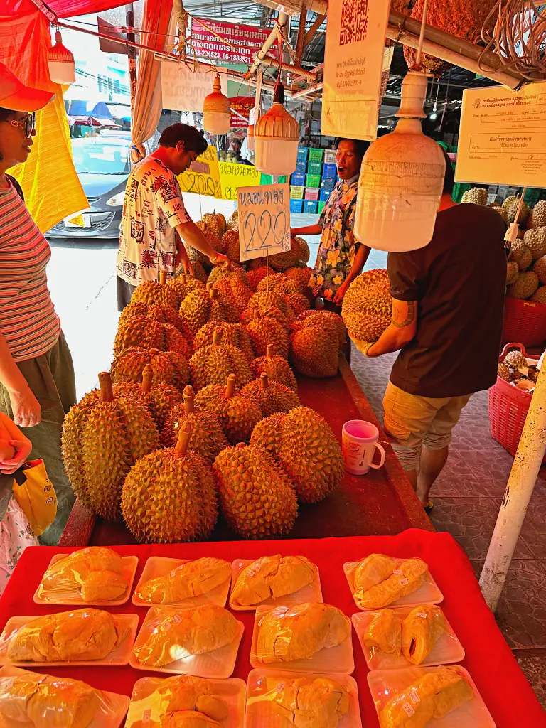 清邁水果市場 清邁水果一條街Muang Mai Market,24小時不打烊一起來當水果大富翁 清邁水果市場 清邁水果一條街Muang Mai Market,24小時不打烊一起來當水果大富翁