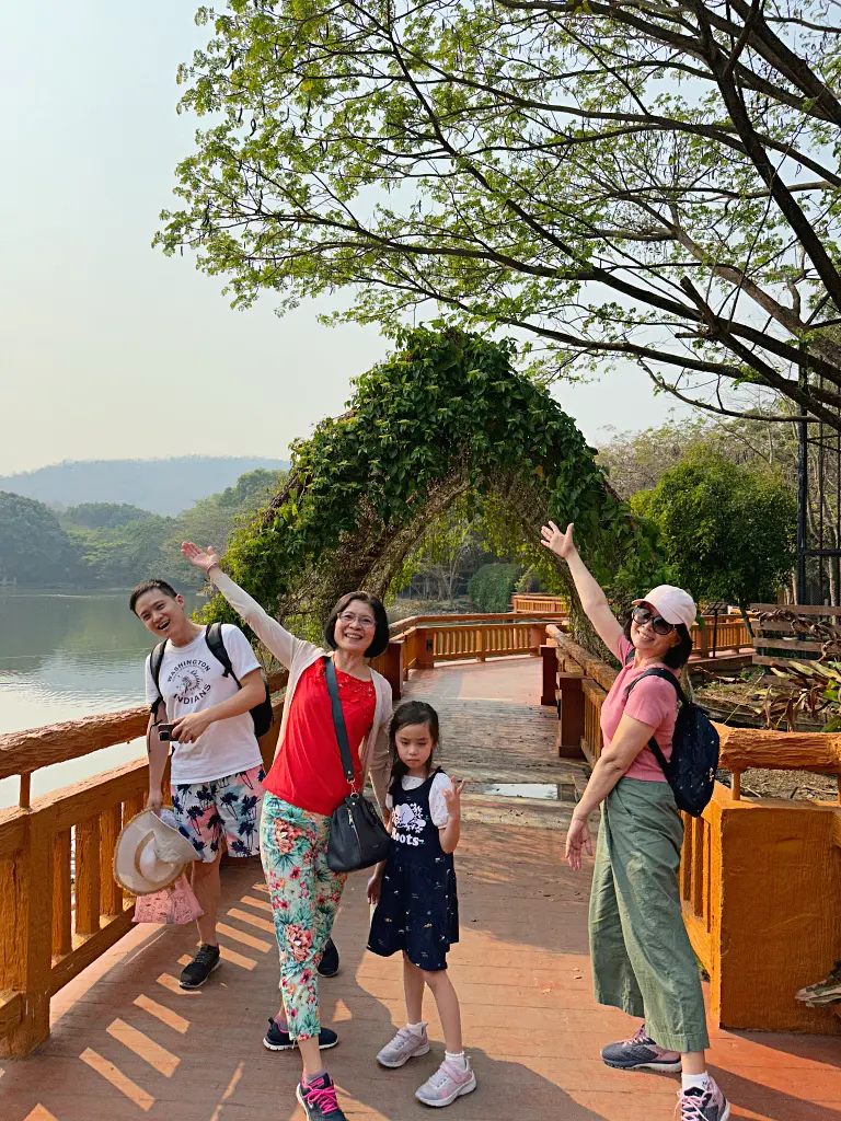 清邁景點「清邁夜間動物園」Chiang Mai Night Safari，下午入園就可以玩到晚上最佳行程攻略看這篇