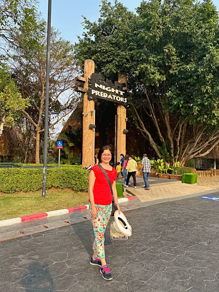 清邁景點「清邁夜間動物園」Chiang Mai Night Safari，下午入園就可以玩到晚上最佳行程攻略看這篇