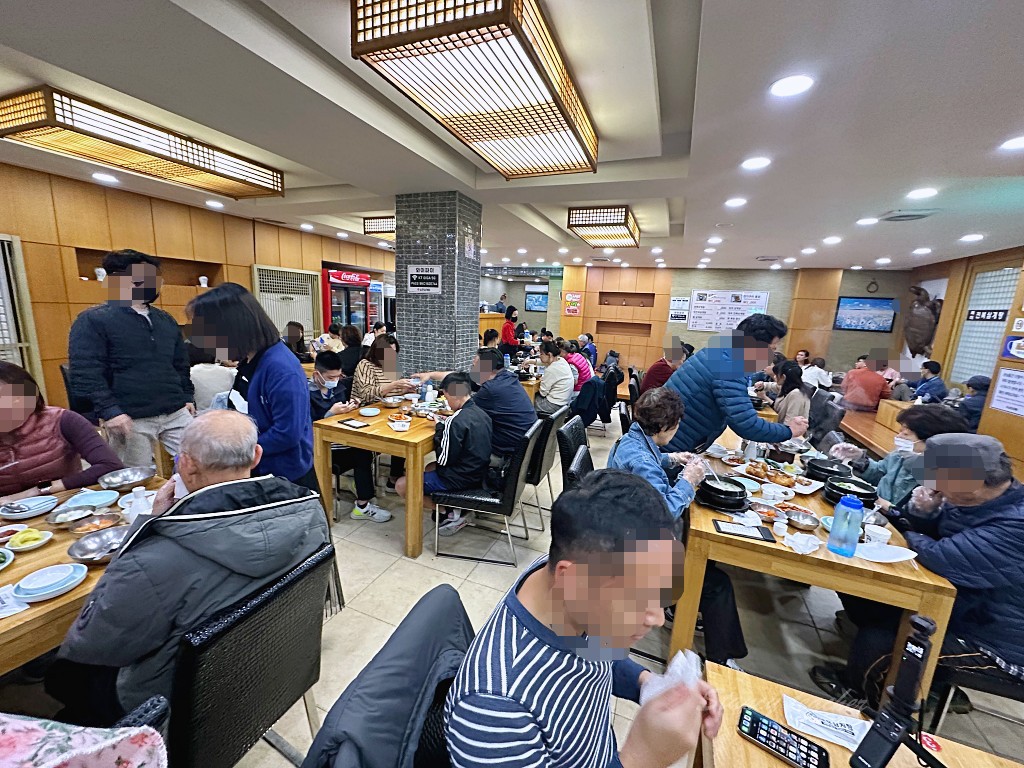 釜山人蔘雞 南浦蔘雞湯 一甲子老店人蔘雞湯新鮮泡菜無限吃（菜單）