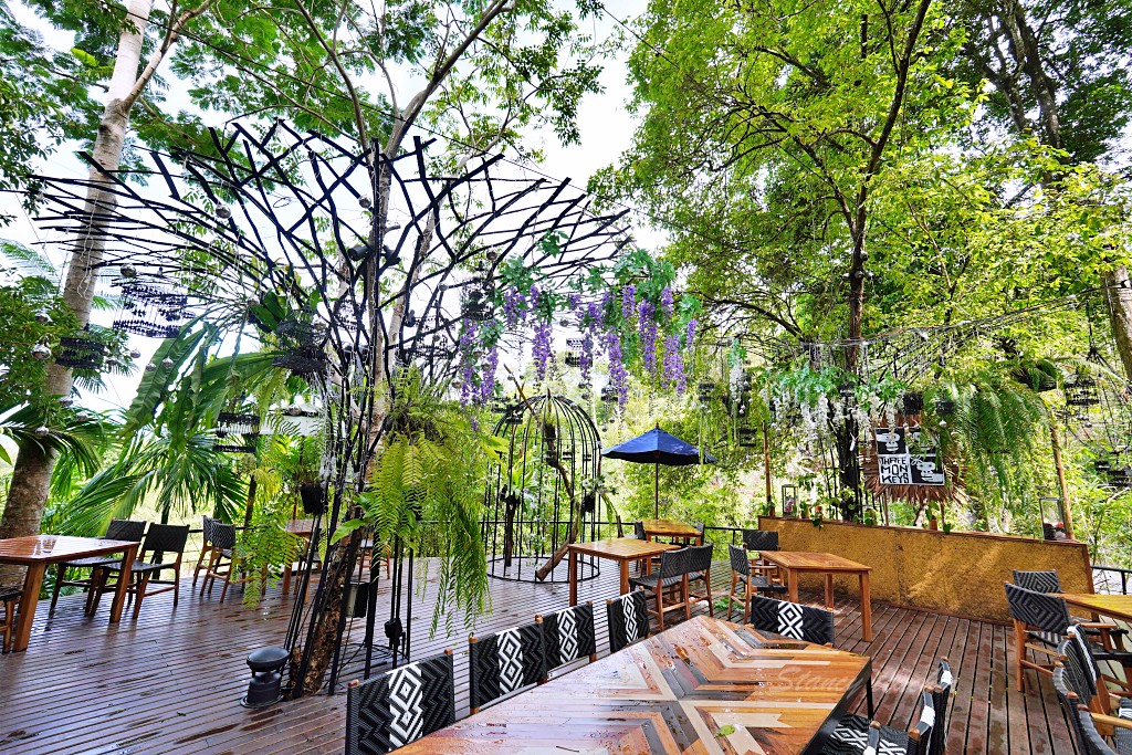 普吉島森林系網美咖啡「三隻猴子餐廳Three Monkeys Restaurant」廳夢幻泡泡屋叢林樹屋貴婦下午茶超好拍