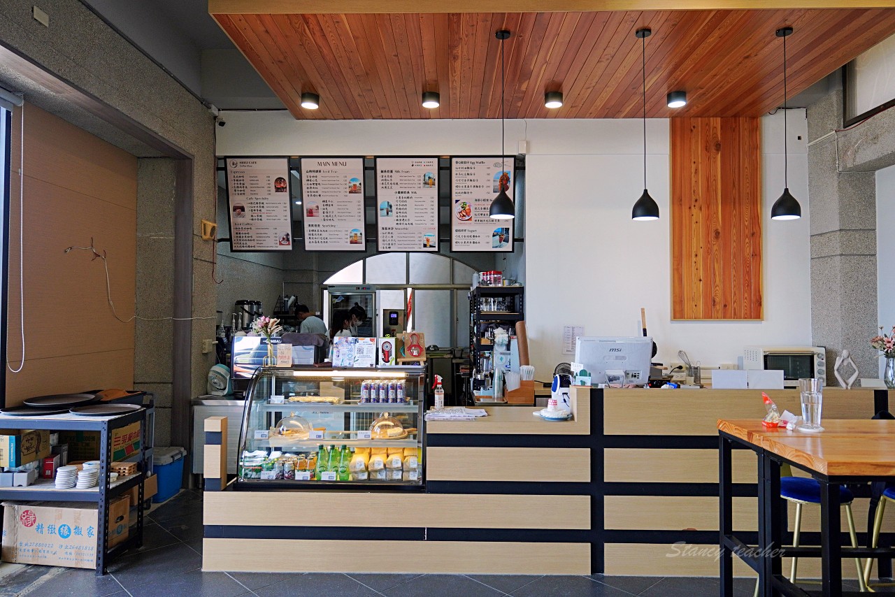 時咖啡 SHILICAFE｜澎湖寵物友善海景咖啡廳待在冷氣房就可以欣賞藍天白雲浪花海景