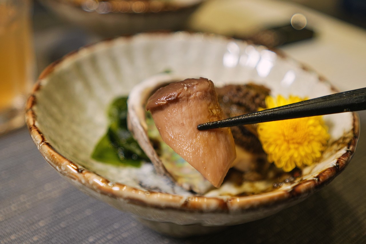 賞鮨手作料理「基隆無菜單料理」店採預約制新鮮創意日料 提前預訂送熟客隱藏版餐點 賞鮨手作料理「基隆無菜單料理」店採預約制新鮮創意日料 提前預訂送熟客隱藏版餐點