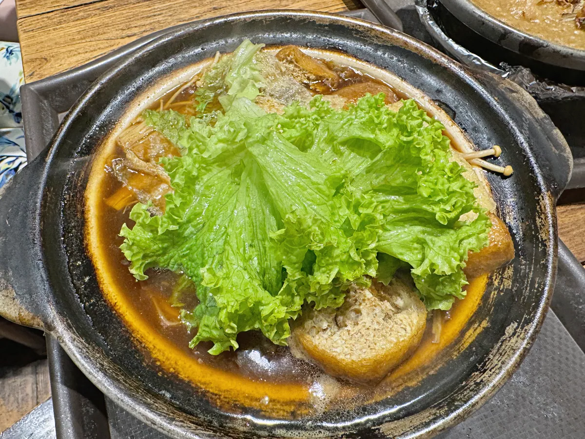 新加坡美食必吃｜Vivo city怡豐城大食代美食街豐香肉骨茶在新加坡也能吃到馬來西亞肉骨茶