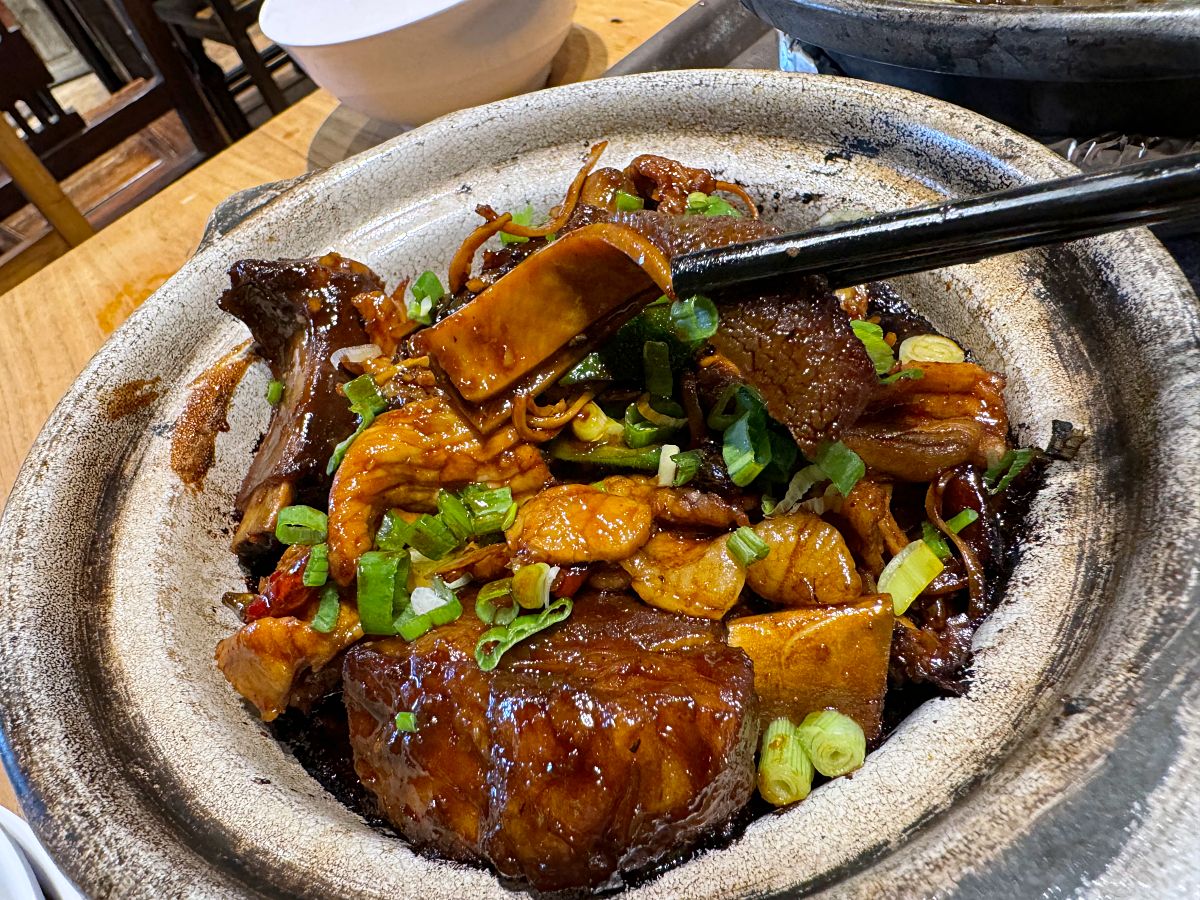 新加坡美食必吃｜Vivo city怡豐城大食代美食街豐香肉骨茶在新加坡也能吃到馬來西亞肉骨茶