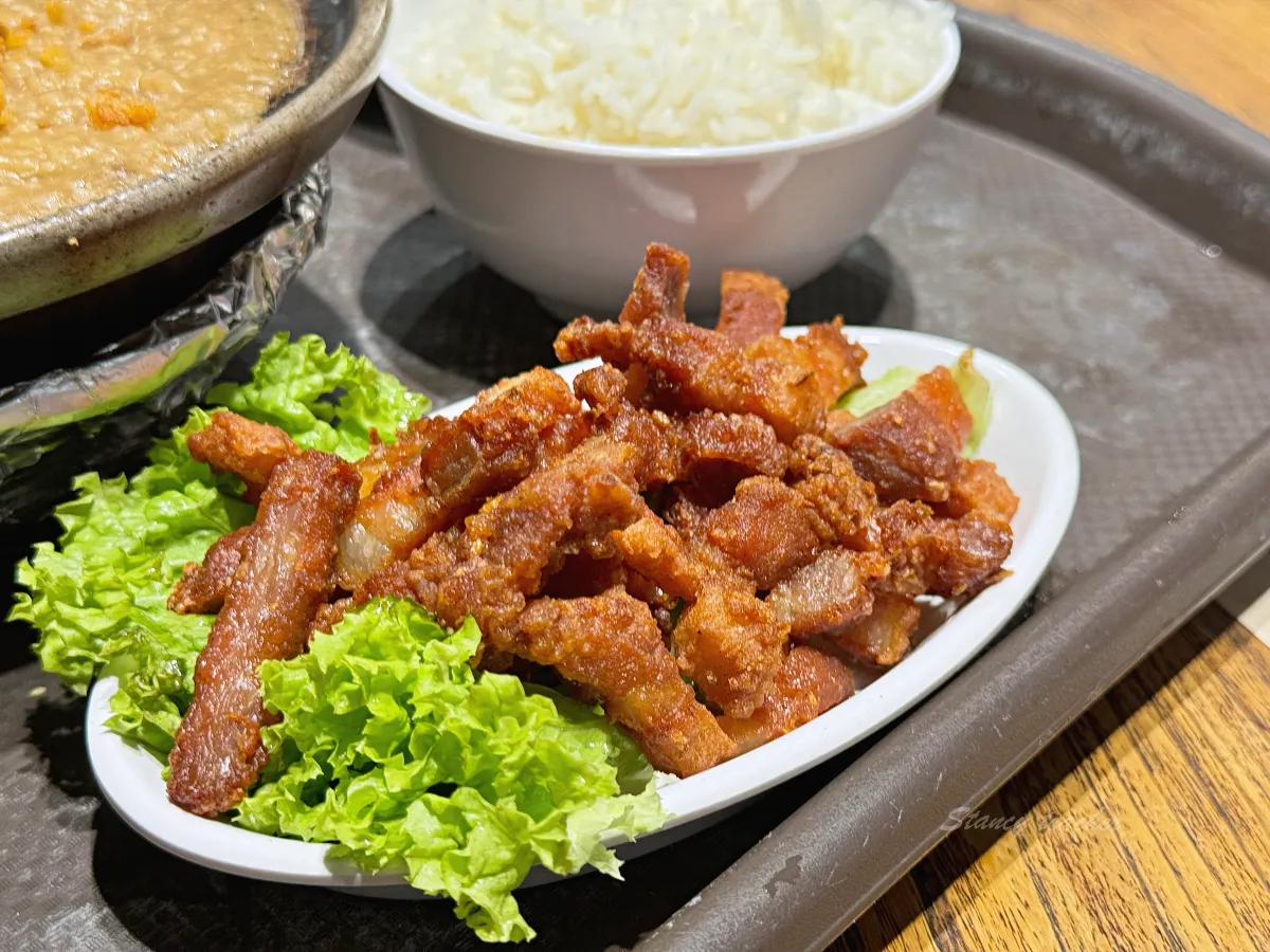 新加坡美食必吃｜Vivo city怡豐城大食代美食街豐香肉骨茶在新加坡也能吃到馬來西亞肉骨茶