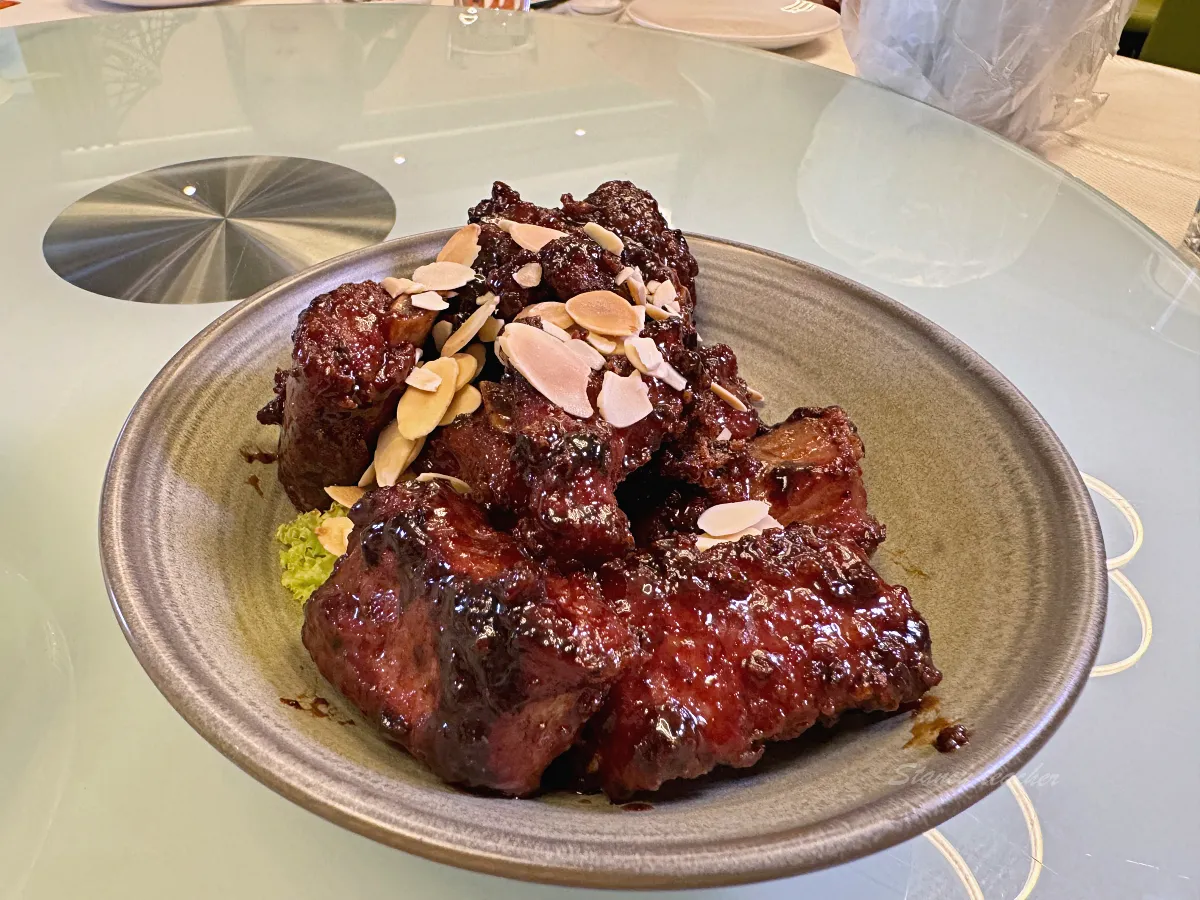 新加坡樟宜機場美食「珍寶海鮮」JUMBO Seafood下飛機馬上來吃辣椒螃蟹（菜單）