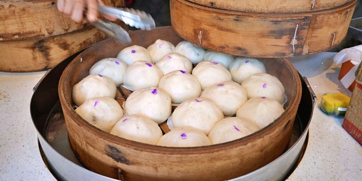 沙巴美食-瓊萬興肉包 除了肉包好吃奶油餐包一次買十顆都不嫌多，下午三點就賣光光 @Stancy Teacher 美味異想世界