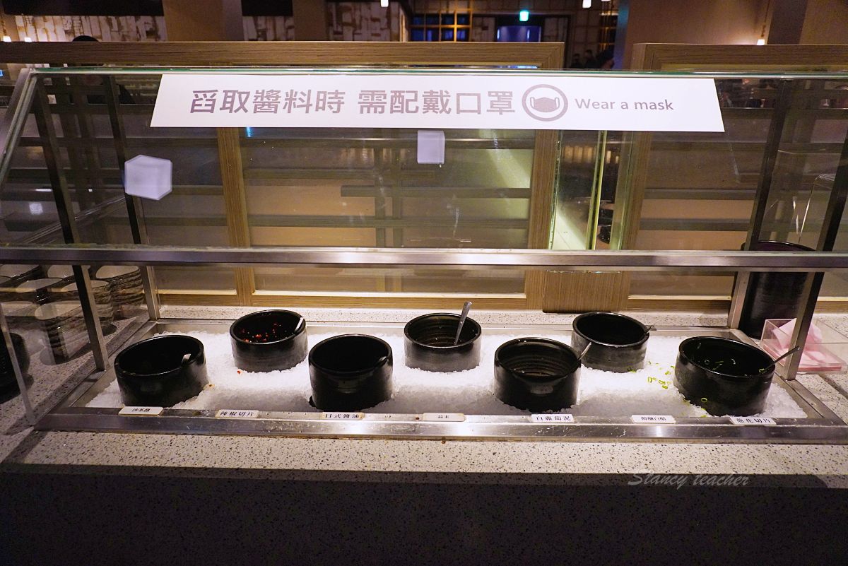 湯棧公益店|台中公益路火鍋怎麼點?麻油雞鍋、剝皮辣椒鍋與宵夜心得 湯棧公益店|台中公益路火鍋怎麼點?麻油雞鍋、剝皮辣椒鍋與宵夜心得