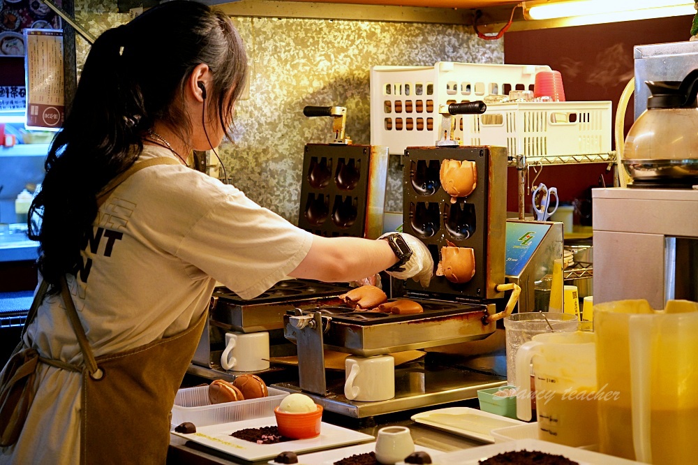 「象園咖啡內湖店」台北市唯一面碧湖景觀家庭餐廳生日月贈可愛緞帶小象鬆餅（新菜單）