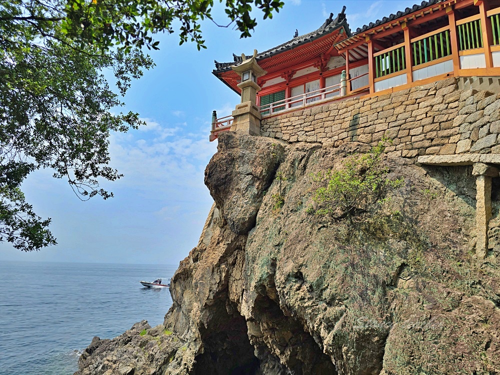【廣島旅遊】「阿伏兔觀音」佇立懸崖海角上千年絕景寺廟驚見乳房御守太新奇此生必去 【廣島旅遊】「阿伏兔觀音」佇立懸崖海角上千年絕景寺廟驚見乳房御守太新奇此生必去