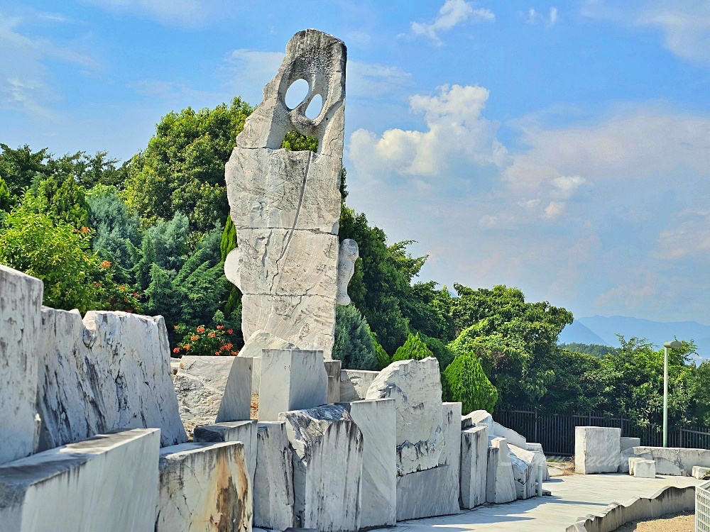 【廣島旅遊】廣島自由行景點「耕三寺-未來心之丘」戀戀希臘風走進白色大理石的夢幻國度太不可思議啦！
