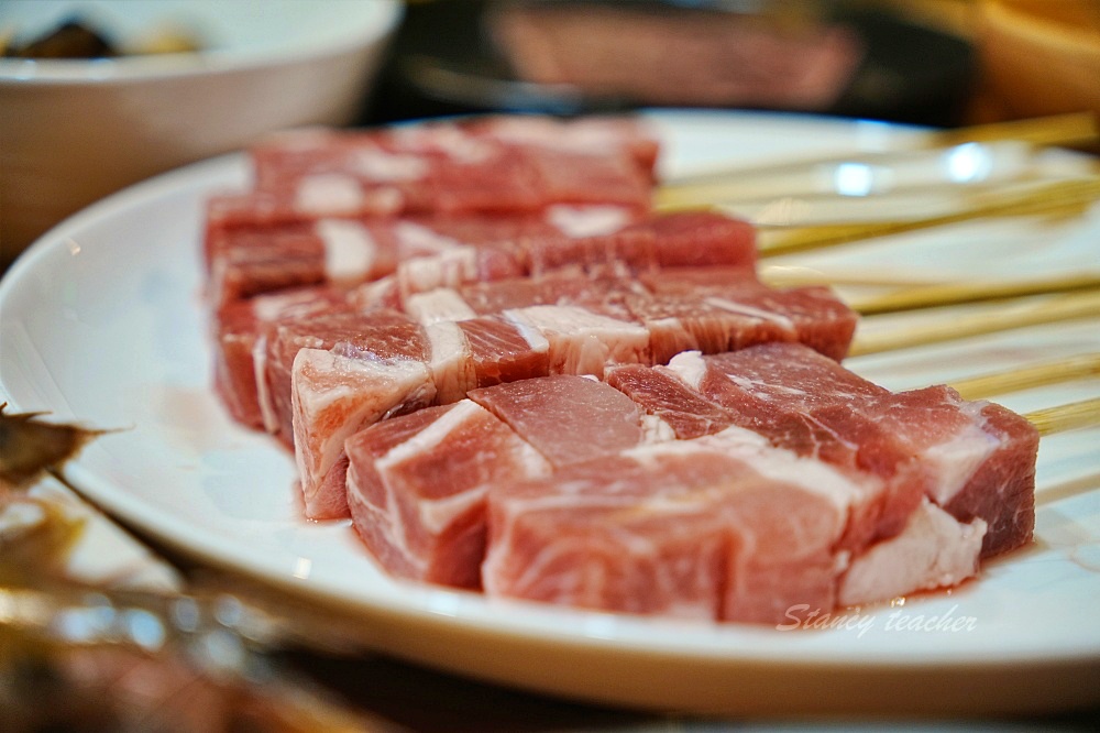 中秋烤肉宅配海陸全餐「派大鮮水產 」A5和牛、扇貝、鮑魚、大魷魚、胡同牛肉串預購價2399 中秋烤肉宅配海陸全餐「派大鮮水產 」A5和牛、扇貝、鮑魚、大魷魚、胡同牛肉串預購價2399