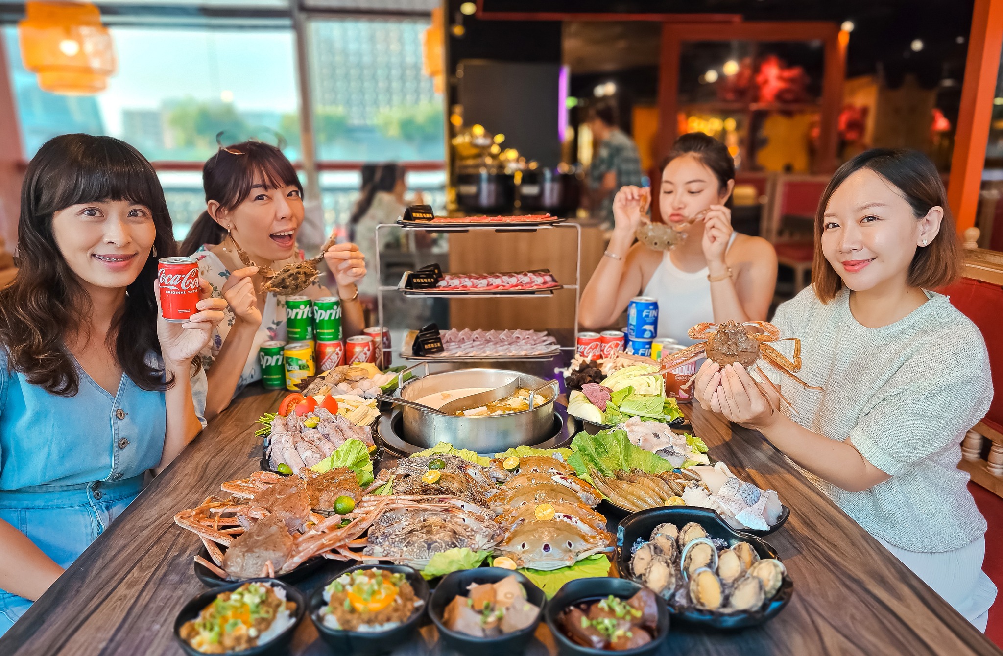 辛巴適信義店「秋蟹吃到飽」酸菜魚無限爽吃平日下午三點前進場688元爽涮180分鐘 辛巴適信義店「秋蟹吃到飽」酸菜魚無限爽吃平日下午三點前進場688元爽涮180分鐘