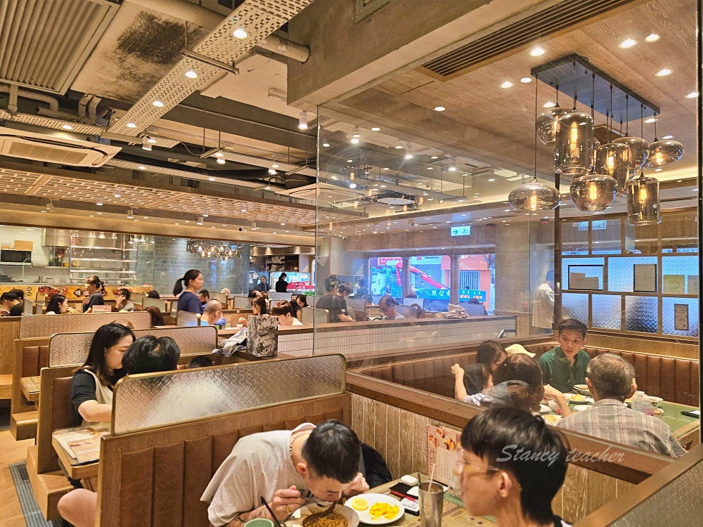 香港茶餐廳「紅茶冰室」醒晨早餐最划算招牌沙嗲牛肉麵丹麥酥+嫩滑炒蛋必吃